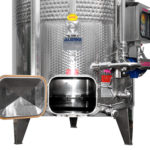 Particolare di portella rettangolare su fermentino